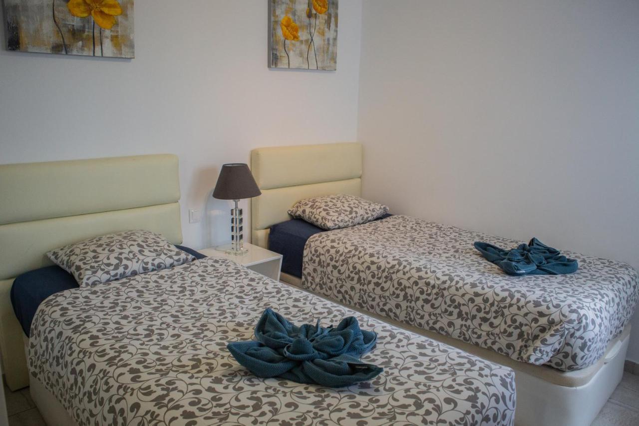 Los Gracioseros Puerto Del Carmen Luxury Екстер'єр фото